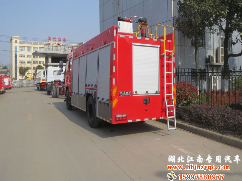 東風(fēng)6噸水罐消防車
