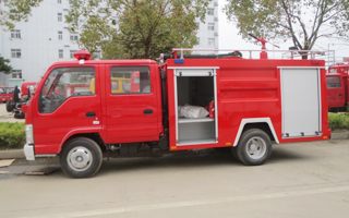 五十鈴2噸消防車